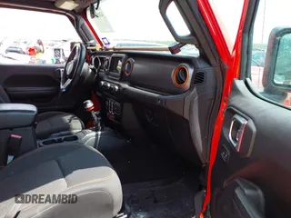 2021 Jeep Gladiator Mojave with VIN 1C6JJTEG6ML533927, listed as a IAAI auction lot 42056253 with 92,317 mi miles and . Bid and sale history available at DreamBid. Image 5.