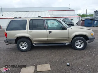1999 Ford Explorer XLT with VIN 1FMZU34E0XZB98745, listed as a IAAI auction lot 42291282 with 174,133 mi miles and . Bid and sale history available at DreamBid. Image 12.