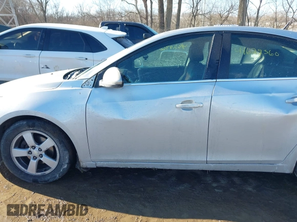 2015 Chevrolet Cruze LT with VIN 1G1PC5SB0F7210575, listed as a IAAI auction lot 41629360 with 192,189 mi miles and . Bid and sale history available at DreamBid. Image 14.