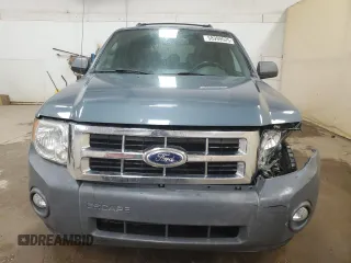 2012 Ford Escape XLT z VIN 1FMCU9DG3CKC81146, wystawiony jako Copart lot #58999625 z przebiegiem 169 942 mil mil oraz Czysty tytuł • Clean title. Historia ofert i sprzedaży dostępna na DreamBid. Obrazek 5.