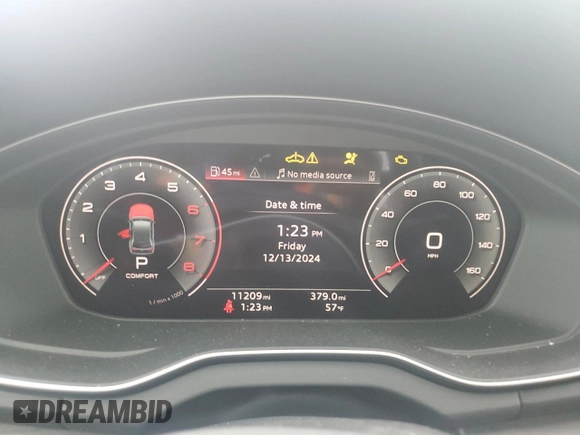 2024 Audi Q5 Premium Plus z VIN WA1BBAFY1R2000476, wystawiony jako Copart lot #84108294 z przebiegiem 11 209 mil mil oraz Szkoda całkowita • Salvage title. Historia ofert i sprzedaży dostępna na DreamBid. Obrazek 9.