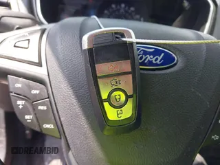 2017 Ford Fusion SE z VIN 3FA6P0HD7HR309432, wystawiony jako IAAI lot #42163947 z przebiegiem 201 575 mil mil oraz . Historia ofert i sprzedaży dostępna na DreamBid. Obrazek 11.