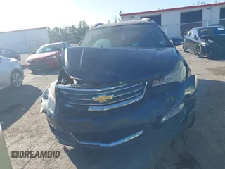 2016 Chevrolet Traverse LT with VIN 1GNKRGKD4GJ307061, listed as a IAAI auction lot 40880472 with 200,802 mi miles. Bid and sale history available at carsss.com. Image 12.