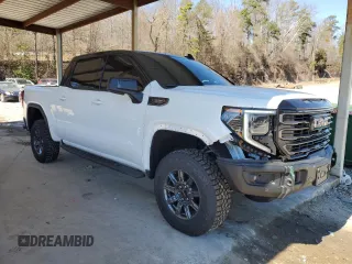 2025 GMC Sierra 1500 with VIN 3GTUUFE86SG134730, listed as a Copart auction lot 46269695 with 2,282 mi miles and Salvage Title. Bid and sale history available at DreamBid. Image 4.