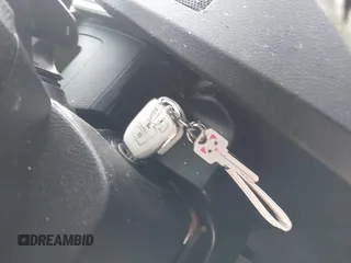 2015 Toyota Camry XLE z VIN 4T1BF1FK7FU110031, wystawiony jako IAAI lot #41906811 z przebiegiem Nie podano mil oraz . Historia ofert i sprzedaży dostępna na DreamBid. Obrazek 11.