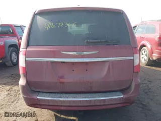2013 Chrysler Town & Country Touring with VIN 2C4RC1BG0DR684199, listed as a IAAI auction lot 41679365 with 115,607 mi miles. Bid and sale history available at carsss.com. Image 16.