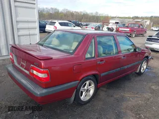 1997 Volvo 850 GT с VIN YV1LS5553V1400395, выставлен на аукционе IAAI как лот 41887637 с пробегом 88 192 миль миль и . История ставок и продаж доступна на DreamBid. Изображение 4.