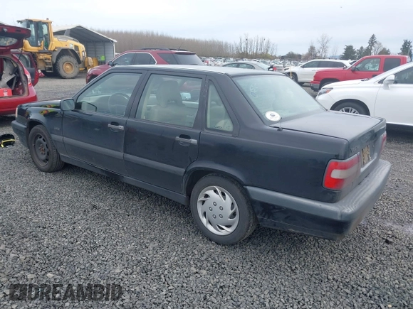1996 Volvo S70 with VIN YV1LS5544T1300293, listed as a IAAI auction lot 41813564 with 187,746 mi miles. Bid and sale history available at carsss.com. Image 3.