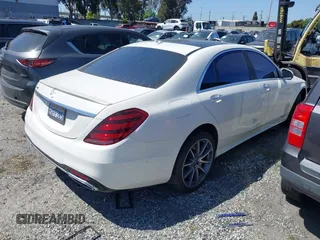 2018 Mercedes-Benz S 560 with VIN WDDUG8DB0JA416705, listed as a IAAI auction lot 41533553 with 30,268 mi miles and . Bid and sale history available at carsss.com. Image 4.