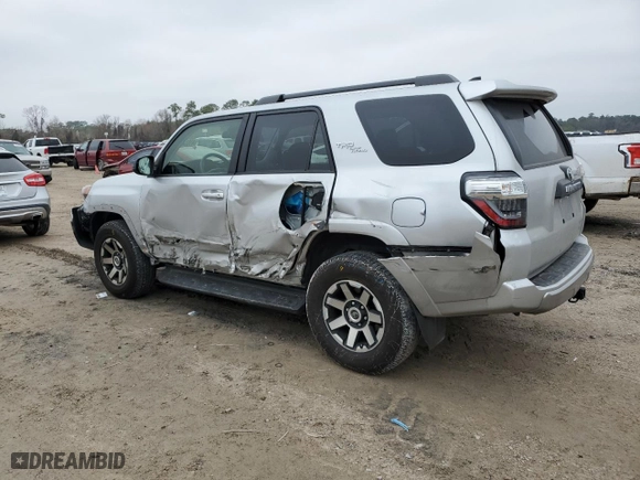 2023 Toyota 4Runner TRD Off Road with VIN JTEPU5JR5P6152839, listed as a Copart auction lot 41834815 with 33,991 mi miles and Salvage Title. Bid and sale history available at carsss.com. Image 2.