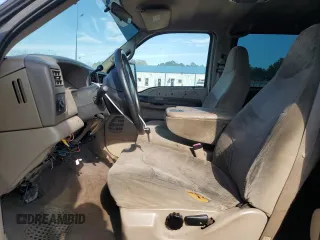 2000 Ford F-350 XL with VIN 1FTSW30F5YEB08982, listed as a Copart auction lot 50534025 with 336,411 mi miles and Salvage Title. Bid and sale history available at DreamBid. Image 7.