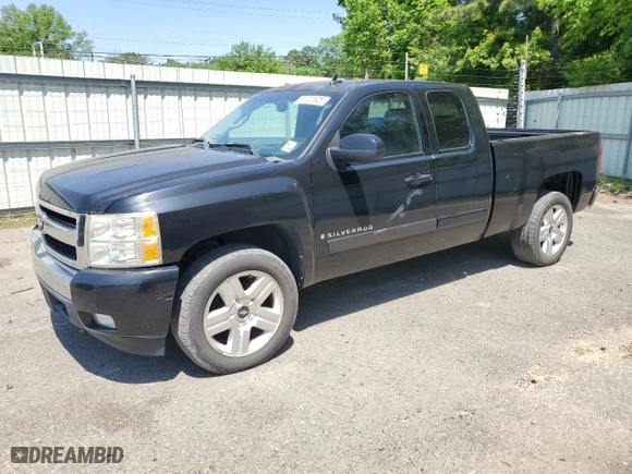 2008 Chevrolet Silverado 1500 LT w/2LT with VIN 2GCEC190881175974, listed as a Copart auction lot 51721825 with 199,809 mi miles and Clean Title. Bid and sale history available at carsss.com. Image 1.