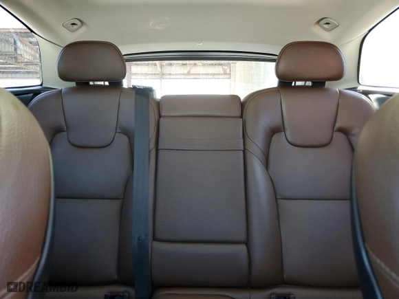 2018 Volvo XC60 Momentum with VIN YV4A22RKXJ1025138, listed as a Copart auction lot 50767365 with 70,961 mi miles and Salvage Title. Bid and sale history available at carsss.com. Image 10.
