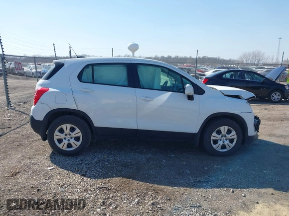 2015 Chevrolet Trax LS with VIN KL7CJKSB7FB069640, listed as a IAAI auction lot 41795991 with 153,789 mi miles. Bid and sale history available at carsss.com. Image 12.