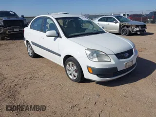 2008 Kia Rio LX with VIN KNADE123286297729, listed as a IAAI auction lot 42007714 with 51,268 mi miles. Bid and sale history available at carsss.com. Image 1.