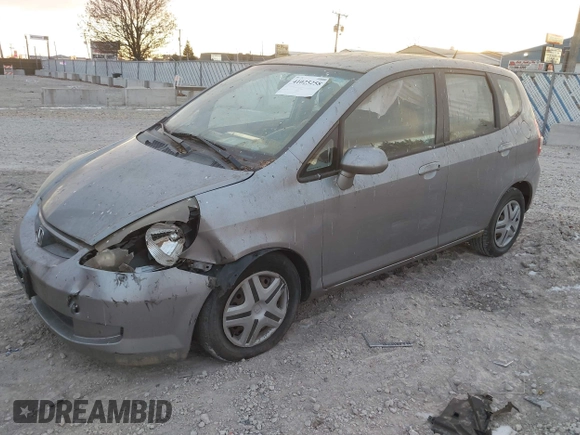 2007 Honda Fit with VIN JHMGD38417S043657, listed as a IAAI auction lot 41025258 with 147,034 mi miles. Bid and sale history available at carsss.com. Image 2.