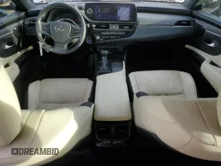 2022 Lexus ES 300h Luxury with VIN 58AEA1C17NU021512, listed as a Copart auction lot 51000875 with 7,520 mi miles and Salvage title. Bid and sale history available at DreamBid. Image 8.