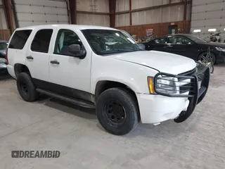 2009 Chevrolet Tahoe Special Service z VIN 1GNFK03019R267566, wystawiony jako IAAI lot #42259454 z przebiegiem 163 388 mil mil oraz . Historia ofert i sprzedaży dostępna na DreamBid. Obrazek 1.
