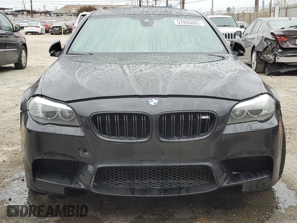 2013 BMW M5 z VIN WBSFV9C56DD096294, wystawiony jako Copart lot #57855005 z przebiegiem Nie podano mil oraz Tytuł czysty. Historia ofert i sprzedaży dostępna na DreamBid. Obrazek 5.