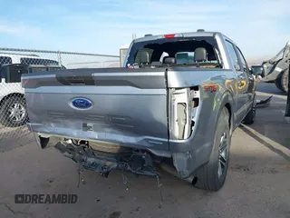 2021 Ford F-150 XL z VIN 1FTEW1CP1MFA69303, wystawiony jako IAAI lot #41593902 z przebiegiem 116 841 mil mil oraz . Historia ofert i sprzedaży dostępna na DreamBid. Obrazek 17.