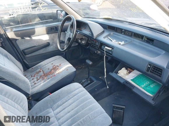1986 Honda Civic z VIN JHMAK7439GS063929, wystawiony jako IAAI lot #41594413 z przebiegiem Nie podano mil oraz . Historia ofert i sprzedaży dostępna na DreamBid. Obrazek 5.
