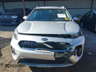 2021 Kia Niro LX with VIN KNDCB3LC8M5486855, listed as a IAAI auction lot 41075455 with 80,639 mi miles. Bid and sale history available at carsss.com. Image 12.