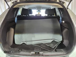 2020 Ford Escape SE z VIN 1FMCU9G6XLUB45183, wystawiony jako IAAI lot #42400283 z przebiegiem 90 830 mil mil oraz . Historia ofert i sprzedaży dostępna na DreamBid. Obrazek 1.