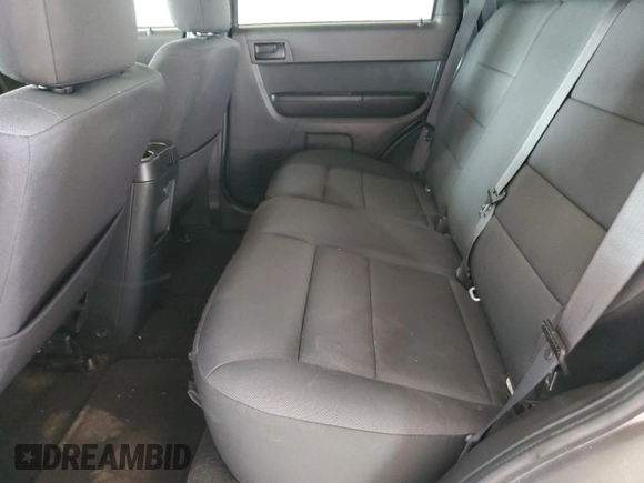 2011 Ford Escape XLT z VIN 1FMCU9D79BKB11405, wystawiony jako Copart lot #63095365 z przebiegiem Nie podano mil oraz Czysty tytuł • Clean title. Historia ofert i sprzedaży dostępna na DreamBid. Obrazek 10.