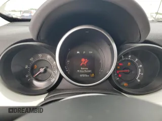 2017 FIAT 500X Lounge z VIN ZFBCFXDB6HP622947, wystawiony jako Copart lot #44979985 z przebiegiem 57 373 mil mil oraz Szkoda całkowita • Salvage title. Historia ofert i sprzedaży dostępna na DreamBid. Obrazek 9.