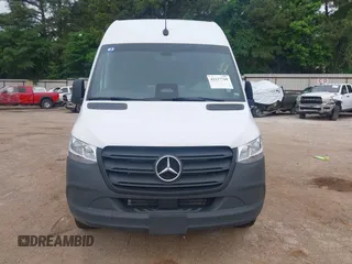 2025 Mercedes-Benz Sprinter Cargo with VIN W1Y4KBHY6ST202145, listed as a IAAI auction lot 42127760 with 9,361 mi miles and . Bid and sale history available at carsss.com. Image 6.