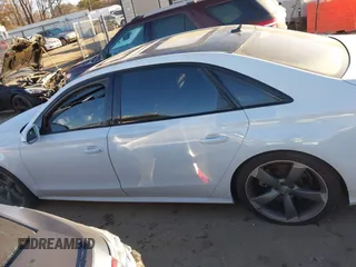 2018 Audi A8 L with VIN WAU44AFD7JN000598, listed as a IAAI auction lot 41313616 with 112,811 mi miles. Bid and sale history available at carsss.com. Image 14.