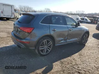 2015 Audi SQ5 Premium Plus with VIN WA1CGAFP5FA140125, listed as a Copart auction lot 81338544 with 105,647 mi miles and Salvage Title. Bid and sale history available at carsss.com. Image 3.