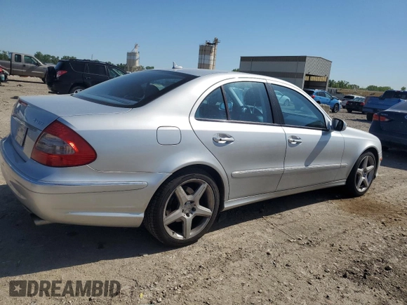 2009 Mercedes-Benz E Luxury 3.5L with VIN WDBUF87X19B402739, listed as a Copart auction lot 55672495 with 210,468 mi miles and Clean Title. Bid and sale history available at carsss.com. Image 3.