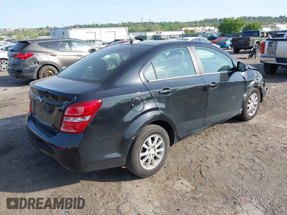 2018 Chevrolet Sonic LT z VIN 1G1JD5SG2J4117386, wystawiony jako IAAI lot #42162352 z przebiegiem 55 798 mil mil oraz . Historia ofert i sprzedaży dostępna na DreamBid. Obrazek 4.