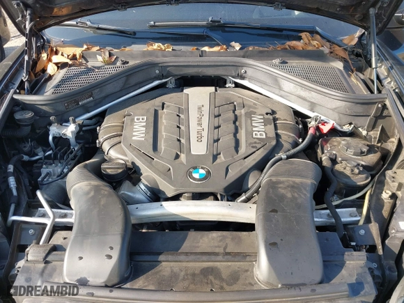 2013 BMW X6 xDrive50i with VIN 5UXFG8C59DL592268, listed as a IAAI auction lot 37742627 with 120,462 mi miles. Bid and sale history available at carsss.com. Image 10.