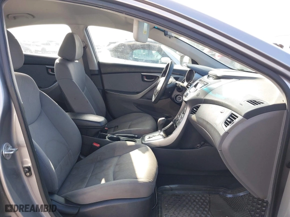 2011 Hyundai Elantra Ltd with VIN KMHDH4AE2BU081392, listed as a IAAI auction lot 41852296 with 224,524 mi miles. Bid and sale history available at carsss.com. Image 5.
