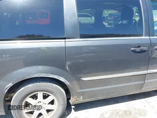 2012 Chrysler Town & Country Touring with VIN 2C4RC1BG9CR313105, listed as a IAAI auction lot 41971919 with 165,986 mi miles. Bid and sale history available at carsss.com. Image 12.