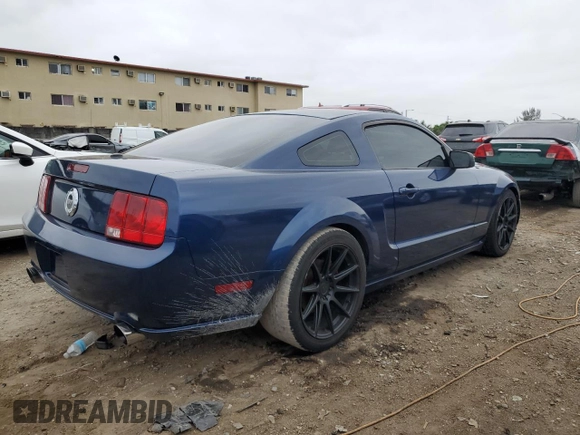 2007 Ford Mustang GT Deluxe with VIN 1ZVHT82H075304239, listed as a Copart auction lot 82001084 with 135,108 mi miles and Non repairable. Bid and sale history available at DreamBid. Image 3.