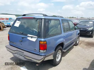 1997 Ford Explorer XL z VIN 1FMDU34EXVZB33702, wystawiony jako IAAI lot #42388786 z przebiegiem 125 026 mil mil oraz . Historia ofert i sprzedaży dostępna na DreamBid. Obrazek 4.