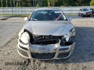 2005 Volkswagen Jetta 2.5L with VIN 3VWRF71K55M633965, listed as a Copart auction lot 58065205 with 131,424 mi miles and Salvage title. Bid and sale history available at DreamBid. Image 5.