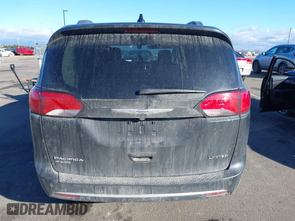 2020 Chrysler Pacifica Limited z VIN 2C4RC1GG6LR114215, wystawiony jako IAAI lot #41694316 z przebiegiem 107 166 mil mil oraz . Historia ofert i sprzedaży dostępna na DreamBid. Obrazek 16.