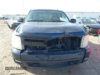 2007 Chevrolet Silverado 1500 1LT with VIN 3GCEC13J27G519225, listed as a IAAI auction lot 41458525 with 265,489 mi miles and . Bid and sale history available at DreamBid. Image 12.