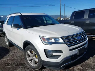 2016 Ford Explorer XLT with VIN 1FM5K8D84GGA22479, listed as a IAAI auction lot 40645958 with 127,482 mi miles and . Bid and sale history available at carsss.com. Image 1.