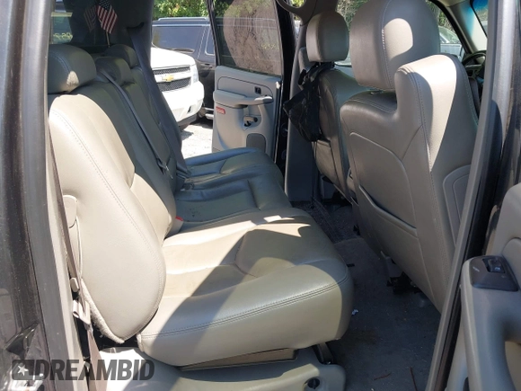 2005 Chevrolet Avalanche Z71 with VIN 3GNEK12Z05G181712, listed as a IAAI auction lot 42600356 with 189,651 mi miles and . Bid and sale history available at DreamBid. Image 8.