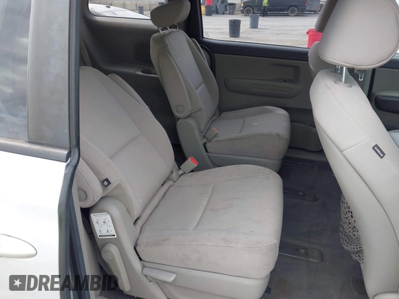 2015 Kia Sedona L with VIN KNDMA5C16F6027418, listed as a IAAI auction lot 42129259 with 78,097 mi miles. Bid and sale history available at carsss.com. Image 8.