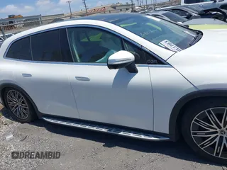 2023 Mercedes-Benz EQS 450+ z VIN 4JGDM2DB2PA024555, wystawiony jako IAAI lot #41522294 z przebiegiem 11 093 mil mil oraz . Historia ofert i sprzedaży dostępna na DreamBid. Obrazek 14.