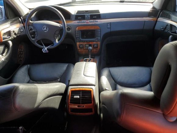 2006 Mercedes-Benz S-Class 4.3L with VIN WDBNG70J56A474482, listed as a Copart auction lot 76057624 with 0 mi miles and Clean Title. Bid and sale history available at carsss.com. Image 8.