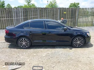2016 Volkswagen Jetta Sport z VIN 3VWD17AJ2GM232702, wystawiony jako IAAI lot #42399962 z przebiegiem 175 038 mil mil oraz . Historia ofert i sprzedaży dostępna na DreamBid. Obrazek 13.