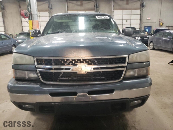 2006 Chevrolet Silverado 1500 LT2 with VIN 2GCEK13ZX61335506, listed as a Copart auction lot 44807525 with 284,074 mi miles and Clean Title. Bid and sale history available at carsss.com. Image 5.