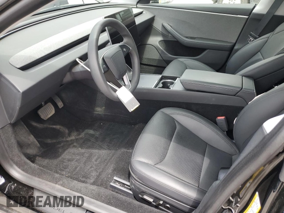 2024 Tesla Model 3 z VIN 5YJ3E1EA6RF739698, wystawiony jako Copart lot #53578755 z przebiegiem 10 847 mil mil oraz Szkody całkowita. Historia ofert i sprzedaży dostępna na DreamBid. Obrazek 7.